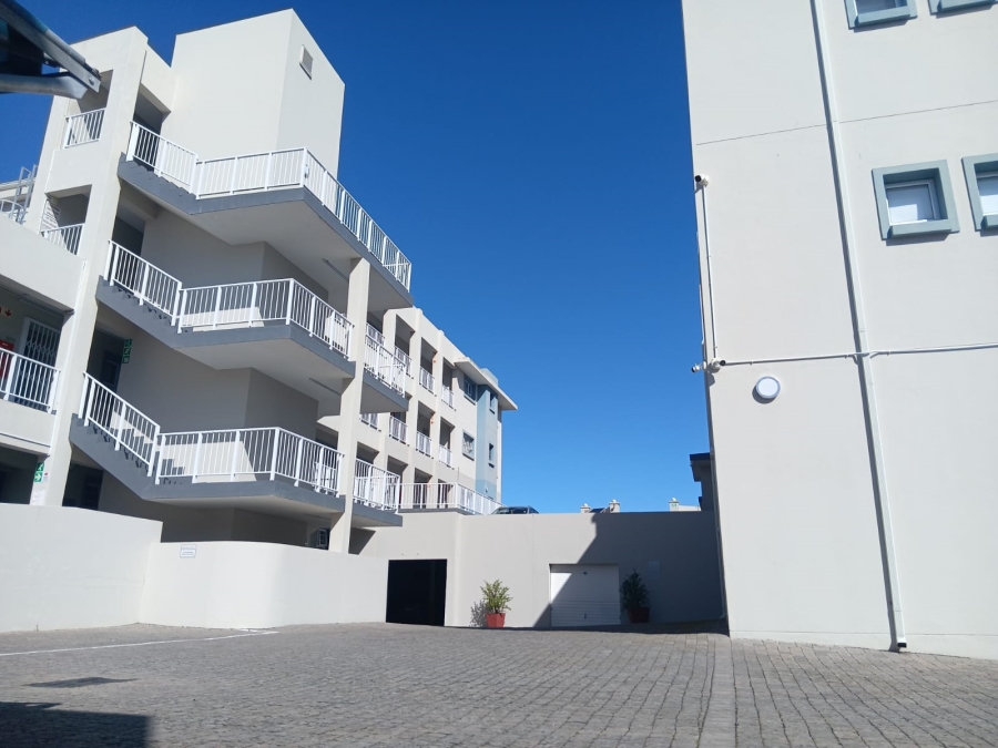 To Let 3 Bedroom Property for Rent in Dana Bay Western Cape